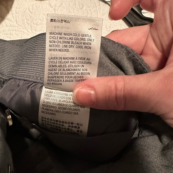 Alfani Gray Slacks Sz 2S EUC - Picture 8 of 8